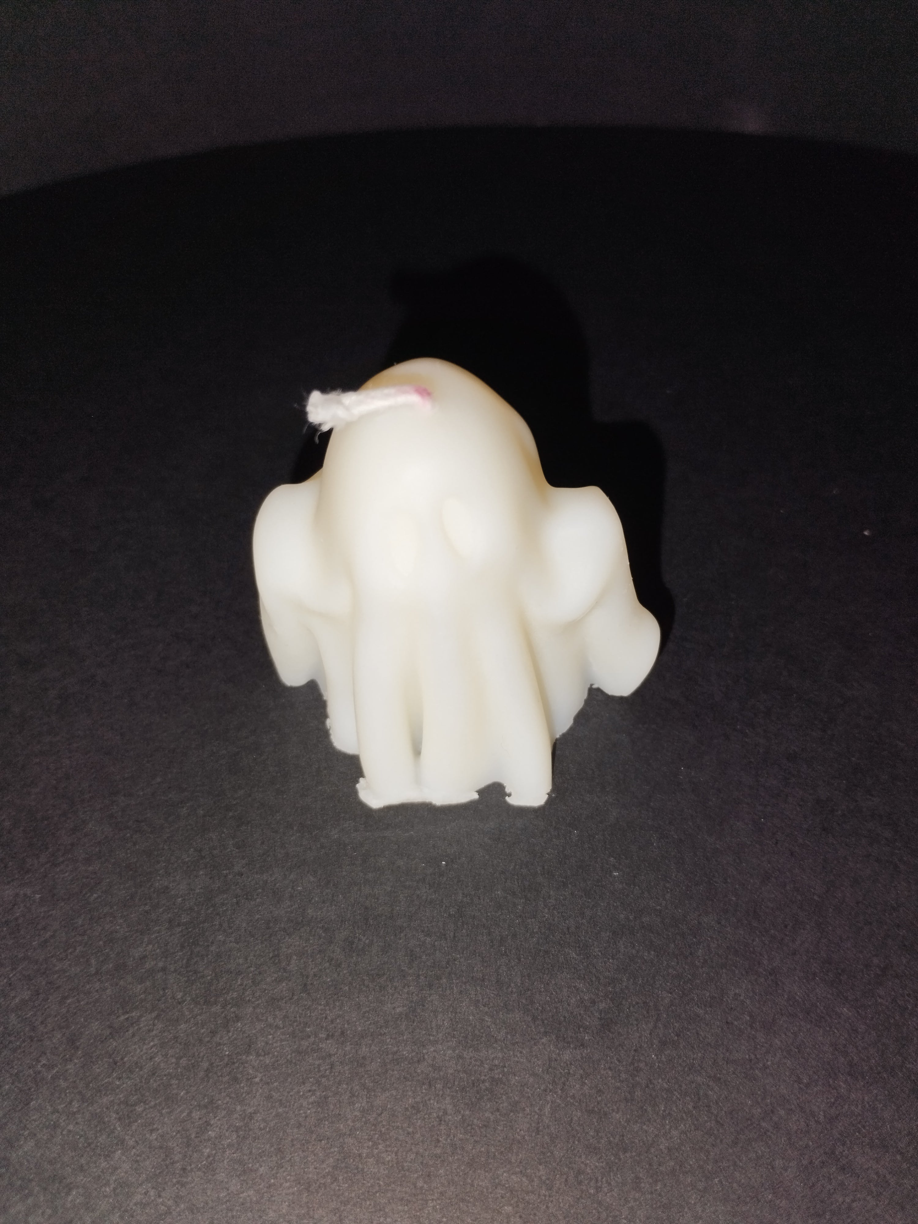 Bougie parfumée en petit fantôme Halloween