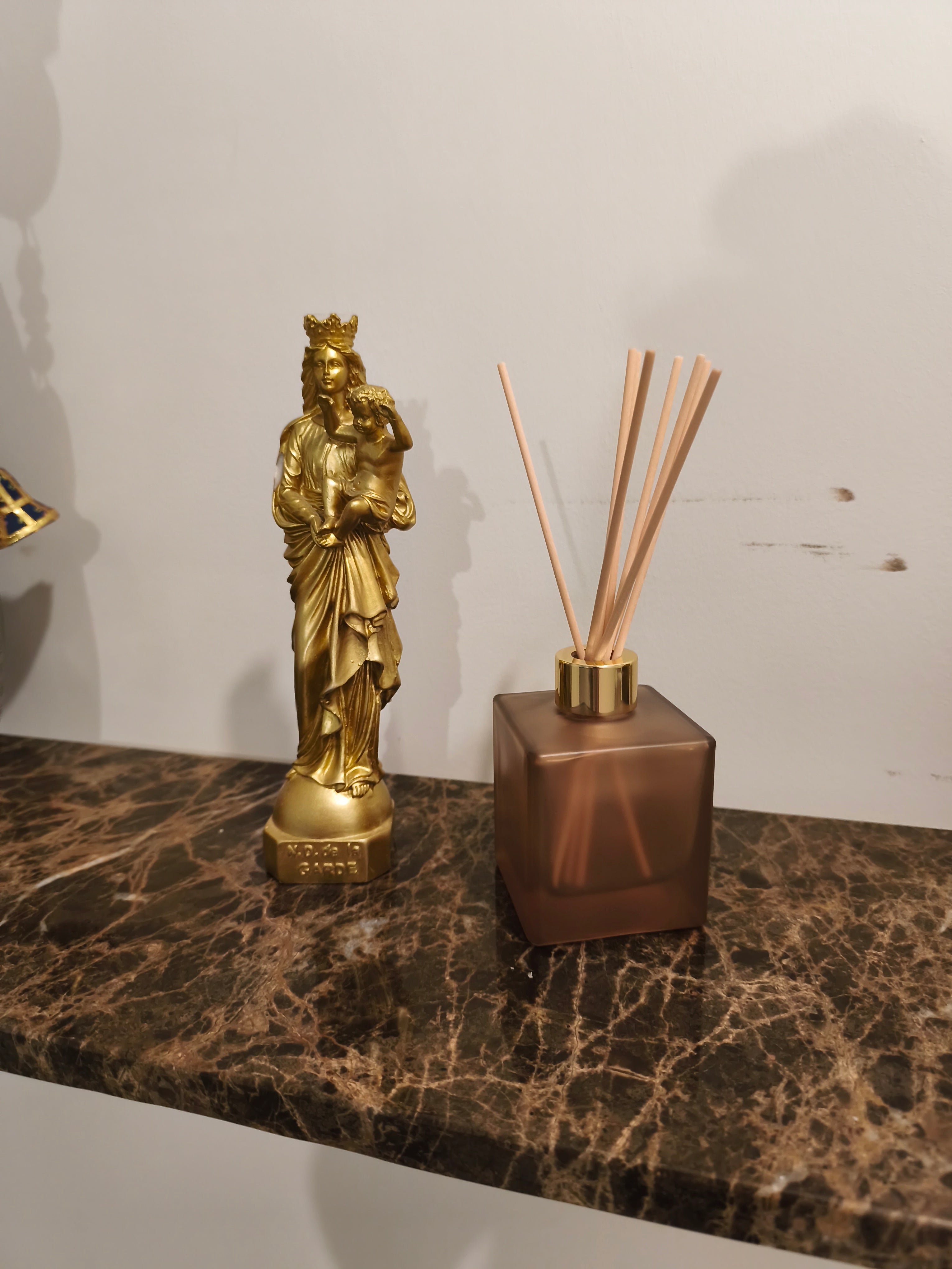 Diffuseur à bâtonnets 180ML MARRON FLOUTE